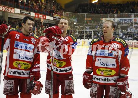 EBEL. Eishockey Bundesliga. Ehrenrunde KAC. KAC gegen VSV. Warren Norris, Mike Craig, Jeremy Rebek (KAC). Klagenfurt, am 29.1.2008.
Foto: Kuess
---
pressefotos, pressefotografie, kuess, qs, qspictures, sport, bild, bilder, bilddatenbank