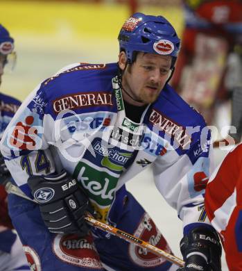 EBEL. Eishockey Bundesliga. Ehrenrunde KAC. KAC gegen VSV. Devin Edgerton (VSV). Klagenfurt, am 29.1.2008.
Foto: Kuess
---
pressefotos, pressefotografie, kuess, qs, qspictures, sport, bild, bilder, bilddatenbank