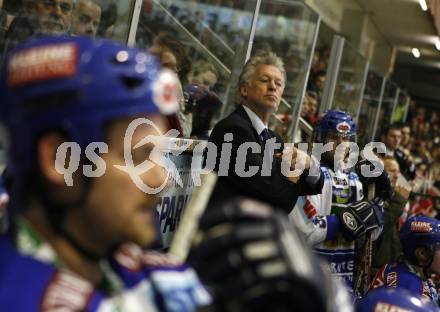 EBEL. Eishockey Bundesliga. Ehrenrunde KAC. KAC gegen VSV. Trainer Greg Holst (VSV). Klagenfurt, am 29.1.2008.
Foto: Kuess
---
pressefotos, pressefotografie, kuess, qs, qspictures, sport, bild, bilder, bilddatenbank