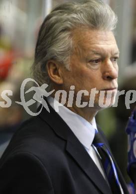 EBEL. Eishockey Bundesliga. Ehrenrunde KAC. KAC gegen VSV. Trainer Greg Holst (VSV). Klagenfurt, am 29.1.2008.
Foto: Kuess
---
pressefotos, pressefotografie, kuess, qs, qspictures, sport, bild, bilder, bilddatenbank