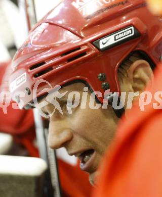 EBEL. Eishockey Bundesliga. Ehrenrunde KAC. KAC gegen VSV. Mike Craig (KAC). Klagenfurt, am 29.1.2008.
Foto: Kuess
---
pressefotos, pressefotografie, kuess, qs, qspictures, sport, bild, bilder, bilddatenbank