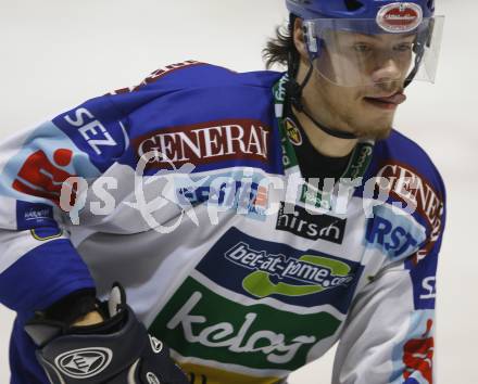 EBEL. Eishockey Bundesliga. Ehrenrunde KAC. KAC gegen VSV. Thomas Raffl (VSV). Klagenfurt, am 29.1.2008.
Foto: Kuess
---
pressefotos, pressefotografie, kuess, qs, qspictures, sport, bild, bilder, bilddatenbank