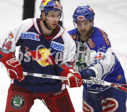 EBEL. Eishockey Bundesliga. VSV gegen Red Bull Salzburg. Darell Scoville (VSV), Josh Green (Salzburg). Villach, am 1.2.2008.
Foto: Kuess
---
pressefotos, pressefotografie, kuess, qs, qspictures, sport, bild, bilder, bilddatenbank