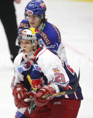 EBEL. Eishockey Bundesliga. VSV gegen Red Bull Salzburg. David Slivnik (VSV), Daniel Welser (Salzburg). Villach, am 1.2.2008.
Foto: Kuess
---
pressefotos, pressefotografie, kuess, qs, qspictures, sport, bild, bilder, bilddatenbank