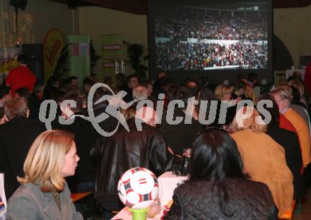 EURO 2008. Europameisterschaft. Public Viewing Auftaktveranstaltung. Klagenfurt, am 6.2.2008.
Foto: Kuess
---
pressefotos, pressefotografie, kuess, qs, qspictures, sport, bild, bilder, bilddatenbank