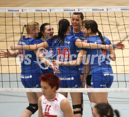 Volleyball MEVZA. ATSC Wildcats gegen Branik Maribor. Jubel (Wildcats). Klagenfurt, am 9.2.2008.
Foto: Kuess
---
pressefotos, pressefotografie, kuess, qs, qspictures, sport, bild, bilder, bilddatenbank