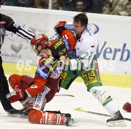 EBEL. Eishockey Bundesliga. KAC gegen Olympia Ljubljana (Laibach). Rauferei, Schlaegerei. Gregor Hager (KAC), Greg Kuznik (Laibach). Klagenfurt, am 14.2.2008.
Foto: Kuess
---
pressefotos, pressefotografie, kuess, qs, qspictures, sport, bild, bilder, bilddatenbank