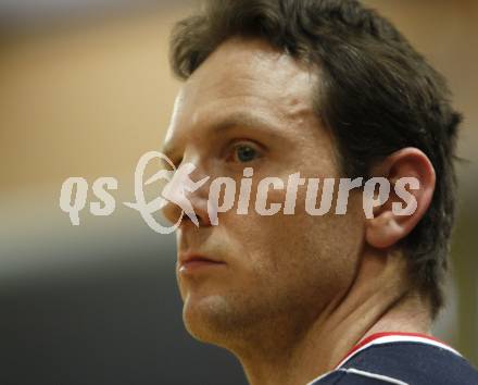 Volleyball OEVV Cup Herren. Hypo VBK Klagenfurt gegen Tirol. Trainer Luca Tarantini (Klagenfurt). Klagenfurt, am 17.2.2008.
Foto: Kuess
---
pressefotos, pressefotografie, kuess, qs, qspictures, sport, bild, bilder, bilddatenbank