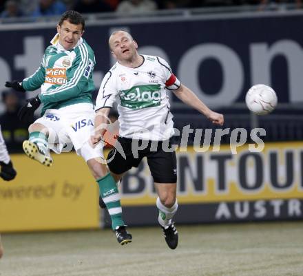 Fussball. T-Mobile Bundesliga. SK Austria Kaernten gegen SK Rapid Wien. Adam Ledwon (Kaernten), Mario Tokic (Rapid). Klagenfurt, am 16.2.2008.
Foto: Kuess
---
pressefotos, pressefotografie, kuess, qs, qspictures, sport, bild, bilder, bilddatenbank