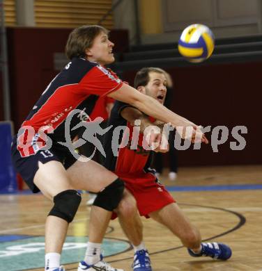 Volleyball OEVV Cup Herren. Hypo VBK Klagenfurt gegen Tirol. Simon Breuss, Hansi Huber(Klagenfurt). Klagenfurt, am 17.2.2008.
Foto: Kuess
---
pressefotos, pressefotografie, kuess, qs, qspictures, sport, bild, bilder, bilddatenbank