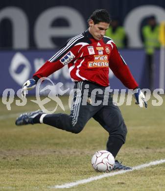 Fussball. T-Mobile Bundesliga. SK Austria Kaernten gegen SK Rapid Wien. Helge Payer (Rapid). Klagenfurt, am 16.2.2008.
Foto: Kuess
---
pressefotos, pressefotografie, kuess, qs, qspictures, sport, bild, bilder, bilddatenbank