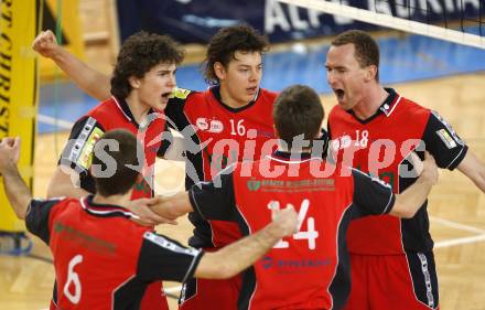 Volleyball OEVV Cup Herren. Hypo VBK Klagenfurt gegen Tirol. Jubel (Klagenfurt). Klagenfurt, am 17.2.2008.
Foto: Kuess
---
pressefotos, pressefotografie, kuess, qs, qspictures, sport, bild, bilder, bilddatenbank