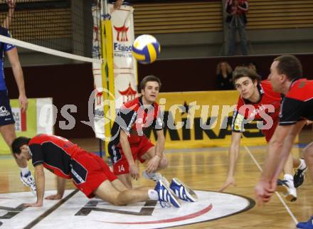 Volleyball OEVV Cup Herren. Hypo VBK Klagenfurt gegen Tirol. Johann Huber, Alexander Xandi Huber, Gernot Ortner, Martin Rohrer (Klagenfurt). Klagenfurt, am 17.2.2008.
Foto: Kuess
---
pressefotos, pressefotografie, kuess, qs, qspictures, sport, bild, bilder, bilddatenbank