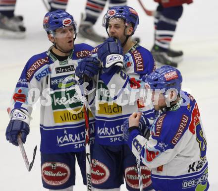 EBEL. Eishockey Bundesliga. VSV gegen Red Bull Salzburg. Mickey Elick, Darell Scoville, Roland Kaspitz (VSV). Villach, am 17.2.2008.
Foto: Kuess
---
pressefotos, pressefotografie, kuess, qs, qspictures, sport, bild, bilder, bilddatenbank