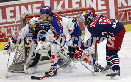 EBEL. Eishockey Bundesliga. VSV gegen Red Bull Salzburg. Thomas Raffl (VSV), Reinhard Divis, Donald Mac Lean (Salzburg). Villach, am 17.2.2008.
Foto: Kuess
---
pressefotos, pressefotografie, kuess, qs, qspictures, sport, bild, bilder, bilddatenbank