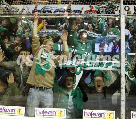 EBEL. Eishockey Bundesliga. KAC gegen Olympia (Olimpija) Ljubljana (Laibach). Jubel Fans (Laibach). Klagenfurt, am 19.2.2008.
Foto: Kuess
---
pressefotos, pressefotografie, kuess, qs, qspictures, sport, bild, bilder, bilddatenbank