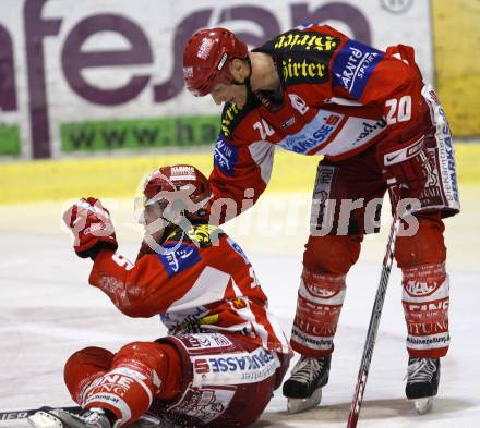 EBEL. Eishockey Bundesliga. KAC gegen Olympia (Olimpija) Ljubljana (Laibach). Torjubel David schuller, Mike Craig (KAC). Klagenfurt, am 19.2.2008.
Foto: Kuess
---
pressefotos, pressefotografie, kuess, qs, qspictures, sport, bild, bilder, bilddatenbank