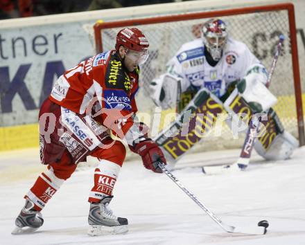 EBEL. Erste Bank Eishockey Bundesliga. KAC gegen Olympia Laibach. Robert Valicevic (KAC), Alex Westlund (Laibach). Klagenfurt, am 19.2.2008.

Copyright Kuess

---
pressefotos, pressefotografie, kuess, qs, qspictures, sport, bild, bilder, bilddatenbank