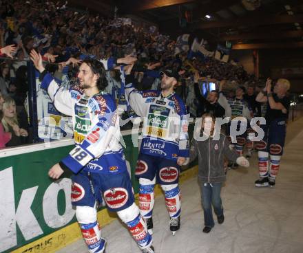 EBEL. Erste Bank Eishockey Bundesliga. VSV gegen Red Bull Salzburg. Schluss jubel (VSV). Villach, am 21.2.2008.

Copyright Kuess

---
pressefotos, pressefotografie, kuess, qs, qspictures, sport, bild, bilder, bilddatenbank