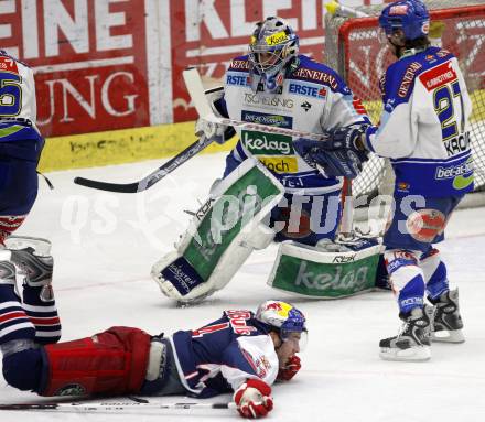 EBEL. Erste Bank Eishockey Bundesliga. VSV gegen Red Bull Salzburg. Gert Prohaska, Wolfgang Kromp(VSV), Josh Green (Salzburg). Villach, am 21.2.2008.

Copyright Kuess

---
pressefotos, pressefotografie, kuess, qs, qspictures, sport, bild, bilder, bilddatenbank