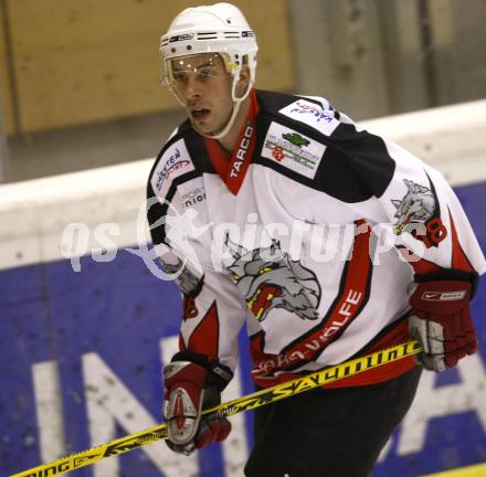 Eishockey Oberliga. Tarco Woelfe gegen ATUS Weiz Volksbank Bulls. Manuel Ferrara(Tarco). Klagenfurt, am 23.2.2008.
Foto: Kuess
---
pressefotos, pressefotografie, kuess, qs, qspictures, sport, bild, bilder, bilddatenbank