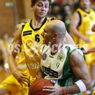 Basketball 2. Bundesliga. KOS Klagenfurt gegen ABC Villach. Edo Ceman (KOS), Lukas Adami (Villach). Klagenfurt, am 24.2.2008.
Foto: Kuess
---
pressefotos, pressefotografie, kuess, qs, qspictures, sport, bild, bilder, bilddatenbank