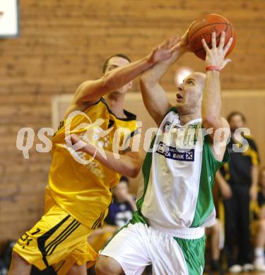 Basketball 2. Bundesliga. KOS Klagenfurt gegen ABC Villach. Davor Sattler (KOS), Markus Pachernig (Villach). Klagenfurt, am 24.2.2008.
Foto: Kuess
---
pressefotos, pressefotografie, kuess, qs, qspictures, sport, bild, bilder, bilddatenbank