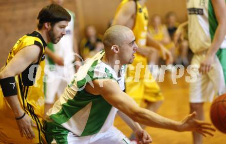 Basketball 2. Bundesliga. KOS Klagenfurt gegen ABC Villach. Ziga Fermentin (KOS), Niki Lackner (Villach). Klagenfurt, am 24.2.2008.
Foto: Kuess
---
pressefotos, pressefotografie, kuess, qs, qspictures, sport, bild, bilder, bilddatenbank