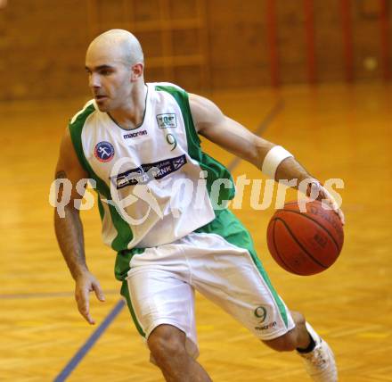 Basketball 2. Bundesliga. KOS Klagenfurt gegen ABC Villach. Edo Ceman (KOS). Klagenfurt, am 24.2.2008.
Foto: Kuess
---
pressefotos, pressefotografie, kuess, qs, qspictures, sport, bild, bilder, bilddatenbank