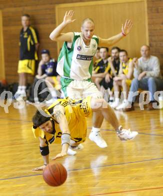 Basketball 2. Bundesliga. KOS Klagenfurt gegen ABC Villach. Davor Sattler (KOS), Niki Lackner (Villach). Klagenfurt, am 24.2.2008.
Foto: Kuess
---
pressefotos, pressefotografie, kuess, qs, qspictures, sport, bild, bilder, bilddatenbank