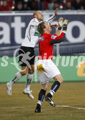 Fussball T-Mobile Bundesliga. SK Austria Kaernten gegen Sturm Graz. Patrick Wolf (Kaernten), Christian Gratzei (Sturm). Klagenfurt, am 26.2.2008.

Copyright Kuess

---
pressefotos, pressefotografie, kuess, qs, qspictures, sport, bild, bilder, bilddatenbank