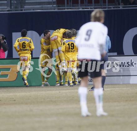 Fussball Bundesliga. T-Mobile. SK Austria Kaernten gegen SK Sturm Graz. Torjubel Sturm. Klagenfurt, am 25.2.2008.
Copyright Kuess

---
pressefotos, pressefotografie, kuess, qs, qspictures, sport, bild, bilder, bilddatenbank