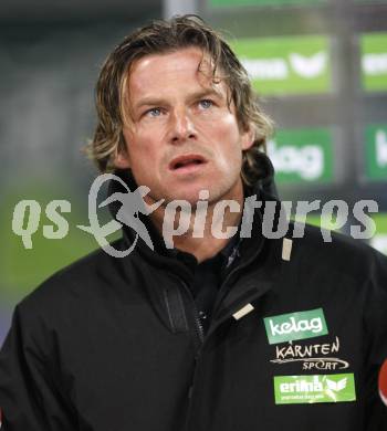 Fussball T-Mobile Bundesliga. SK Austria Kaernten gegen Sturm Graz. Trainer Frenkie Schinkels (Kaernten). Klagenfurt, am 26.2.2008.

Copyright Kuess

---
pressefotos, pressefotografie, kuess, qs, qspictures, sport, bild, bilder, bilddatenbank