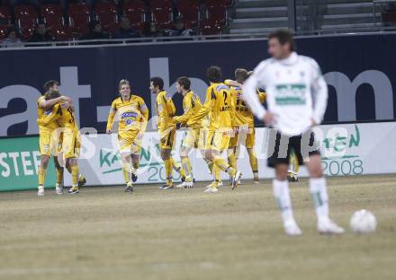 Fussball Bundesliga. T-Mobile. SK Austria Kaernten gegen SK Sturm Graz. Jubel Sturm. Klagenfurt, am 25.2.2008.
Copyright Kuess

---
pressefotos, pressefotografie, kuess, qs, qspictures, sport, bild, bilder, bilddatenbank