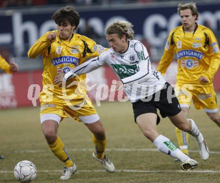 Fussball Bundesliga. T-Mobile. SK Austria Kaernten gegen SK Sturm Graz. Lukas Moessner (Kaernten), Fabian Lamotte (Graz). Klagenfurt, am 25.2.2008.
Copyright Kuess

---
pressefotos, pressefotografie, kuess, qs, qspictures, sport, bild, bilder, bilddatenbank