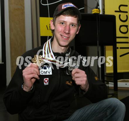 Schi, Ski Nordisch. Schispringen. Weltmeister, Vizeweltmeister. Empfang Martin Koch durch Stadt Villach. Martin Koch. Villach, am 27.2.2008.

Copyright Kuess

---
pressefotos, pressefotografie, kuess, qs, qspictures, sport, bild, bilder, bilddatenbank