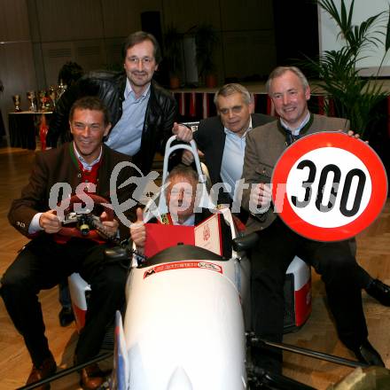 Motorsport. Bergrennen. 60. Geburtstag Hermann Waldy. Landesrat Waolfgang Schantl, Landeshauptmann Joerg Haider, Hermann Waldy, Landeshauptmannstellvertreter Gerhard Doerfler. Feldkirchen,am1.3.2008.
Foto:Kuess
---
pressefotos, pressefotografie, kuess, qs, qspictures, sport, bild, bilder, bilddatenbank