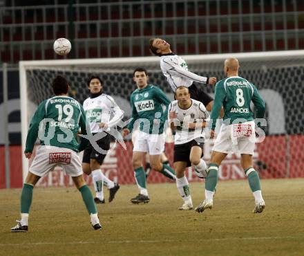 Fussball T-Mobile Bundesliga. SK Austria Kaernten gegen SV Mattersburg. Manuel Ortlechner, Patrick Wolf (Kaernten). Klagenfurt, am 26.2.2008.

Copyright Kuess

---
pressefotos, pressefotografie, kuess, qs, qspictures, sport, bild, bilder, bilddatenbank