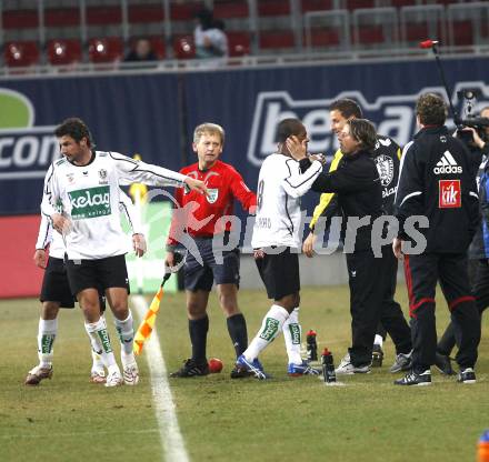 Fussball T-Mobile Bundesliga. SK Austria Kaernten gegen SV Mattersburg. Torjubel Austria, Chiquinho, Trainer, Frenkie Schinkels. Klagenfurt, am 26.2.2008.

Copyright Kuess

---
pressefotos, pressefotografie, kuess, qs, qspictures, sport, bild, bilder, bilddatenbank