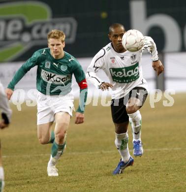 Fussball T-Mobile Bundesliga. SK Austria Kaernten gegen SV Mattersburg. Chiquinho (Kaernten), Michael Moerz (Mattersburg). Klagenfurt, am 26.2.2008.

Copyright Kuess

---
pressefotos, pressefotografie, kuess, qs, qspictures, sport, bild, bilder, bilddatenbank