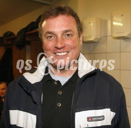 Eishockey Oberliga. Tarco Woelfe gegen ATUS Weiz. Trainer Vanek (Weiz). Klagenfurt, am 19.2.2008.

Copyright Kuess

---
pressefotos, pressefotografie, kuess, qs, qspictures, sport, bild, bilder, bilddatenbank