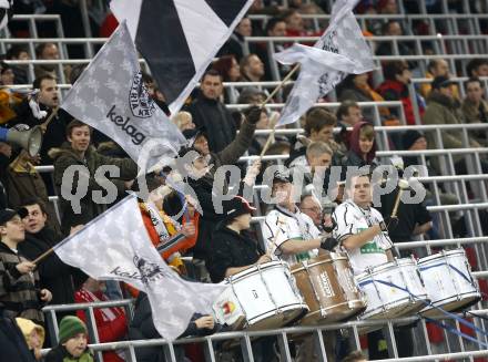 Fussball T-Mobile Bundesliga. SK Austria Kaernten gegen SV Mattersburg. Fans Austria Kaernten. Klagenfurt, am 8.3.2008.

Copyright Kuess

---
pressefotos, pressefotografie, kuess, qs, qspictures, sport, bild, bilder, bilddatenbank