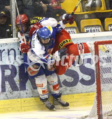 Eishockey. Oesterreichische Meisterschaft U20. KAC gegen VSV. Muehlstein (KAC), Martinz (VSV). Klagenfurt, am 8.3.2008.

Copyright Kuess

---
pressefotos, pressefotografie, kuess, qs, qspictures, sport, bild, bilder, bilddatenbank