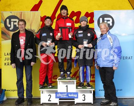 Schi Alpin, Ski Alpin. Kaerntner Landesjugendschitag. Schueler I maennlich: Rudolf Altersberger, Arno Rupp (Stiftsgymnasium St. Paul, 2.), Roman Unterwieser (HS Feistritz/Drau, 1.), Marco Schwarz (SHS Radenthein, 3.) Landessportdirektor Reinhard Tellian. Turrach, am 11.3.2008.
Foto: Kuess
---
pressefotos, pressefotografie, kuess, qs, qspictures, sport, bild, bilder, bilddatenbank