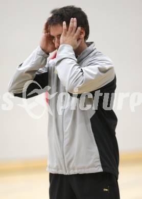 Volleyball Bundesliga Damen. ATSC Wildcats gegen Linz. Trainer Helmut Voggenberger (Wildcats). Klagenfurt, am 12.3.2008.

Copyright Kuess

---
pressefotos, pressefotografie, kuess, qs, qspictures, sport, bild, bilder, bilddatenbank