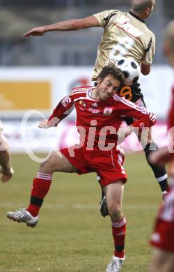 Fussball RTed Zac.  FC Kaernten gegen SC Austria Lustenau. Helmut Koenig (FCK), Daniel Duerr (Lustenau). Klagenfurt, am 14.3.2008. Klagenfurt, am 14.3.2008.

Copyright Kuess

---
pressefotos, pressefotografie, kuess, qs, qspictures, sport, bild, bilder, bilddatenbank