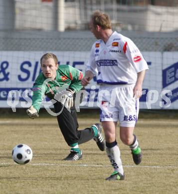 Fussball Regionalliga. SAK gegen SV Grieskirchen. Alexander Kofler, Simon Sadjak (SAK). Klagenfurt, am 15.3.2008.

Copyright Kuess

---
pressefotos, pressefotografie, kuess, qs, qspictures, sport, bild, bilder, bilddatenbank
