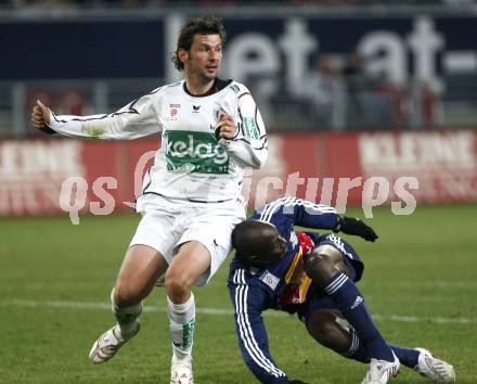 Fussball. Bundesliga. SK Austria Kelag Kaernten gegen FC Red Bull Salzburg. Kollmann Roland (Kaernten), Sekagya Ibrahim (Salzburg). Klagenfurt, 19.3.2008
Copyright Kuess

---
pressefotos, pressefotografie, kuess, qs, qspictures, sport, bild, bilder, bilddatenbank