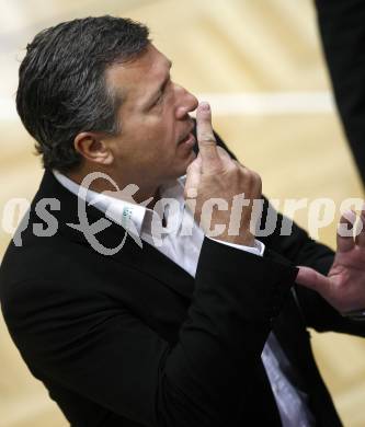 Volleyball. Bundesliga. HYPO VBK gegen hotVolleys. Trainer Luca Tarantini  (HYPO). Klagenfurt, 19.3.2008.
Copyright Kuess

---
pressefotos, pressefotografie, kuess, qs, qspictures, sport, bild, bilder, bilddatenbank