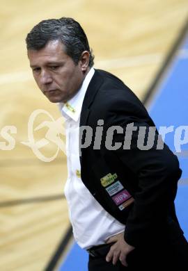 Volleyball. Bundesliga. HYPO VBK gegen hotVolleys. Trainer CUELLO Claudio (hotVolleys). Klagenfurt, 19.3.2008.
Copyright Kuess

---
pressefotos, pressefotografie, kuess, qs, qspictures, sport, bild, bilder, bilddatenbank